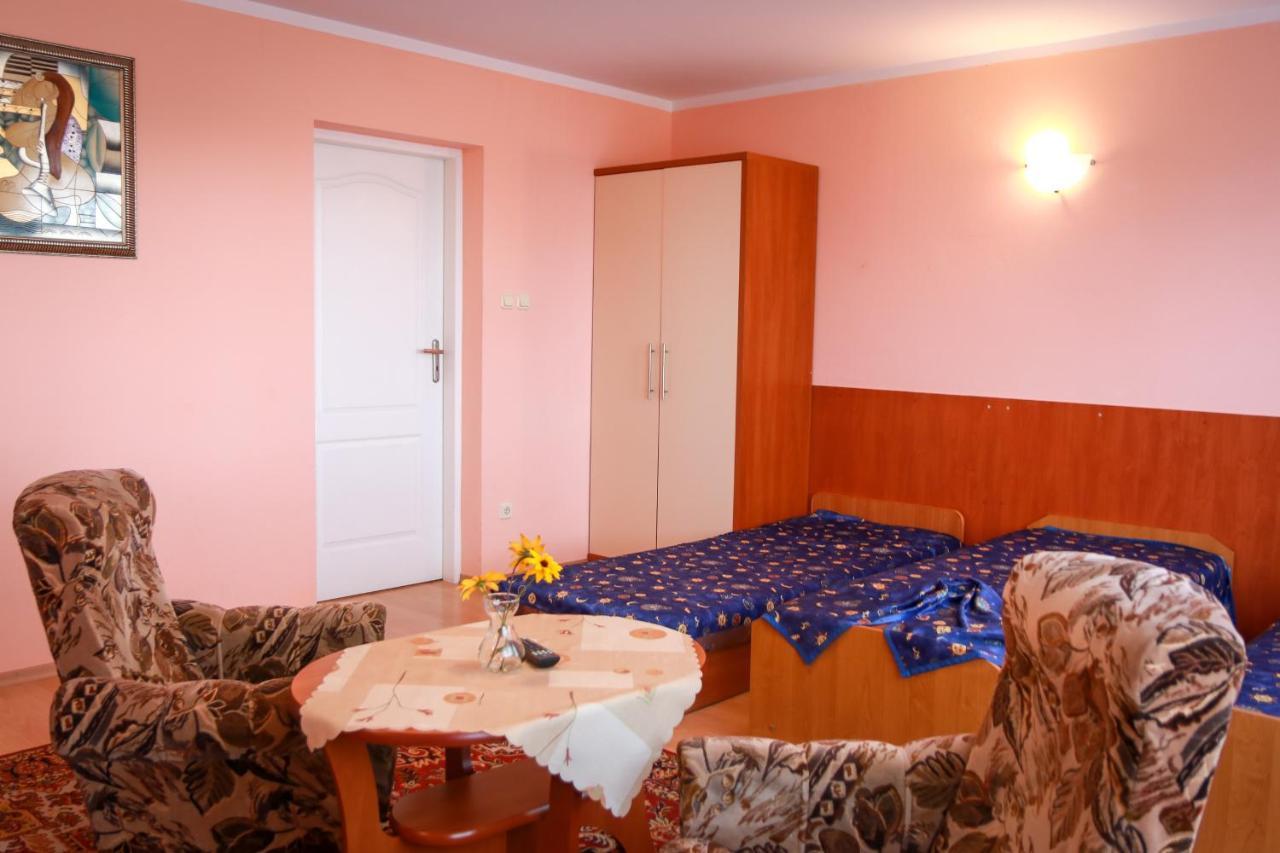 Przystan Apartment Kolobrzeg Bagian luar foto